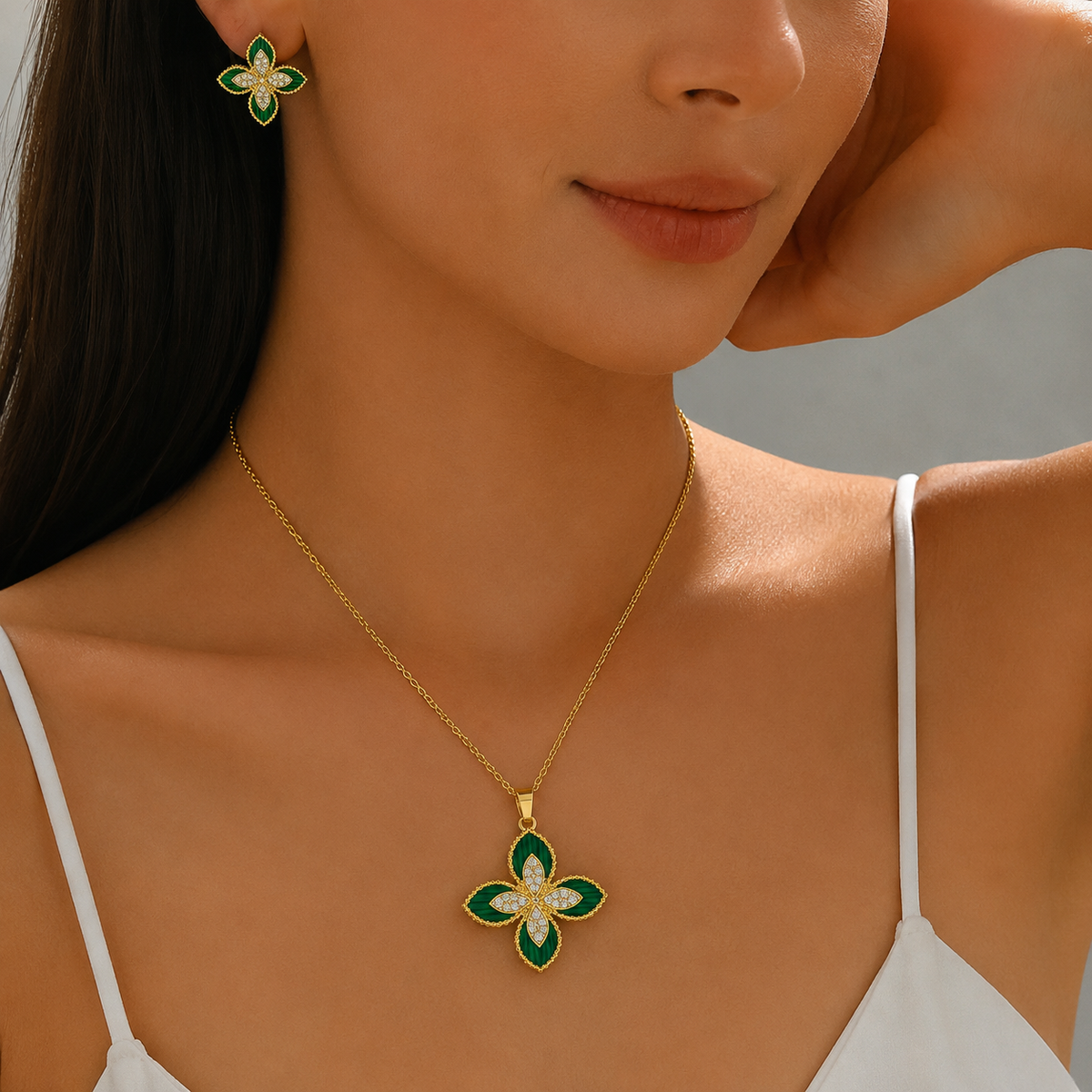 Ensemble de bijoux NIRA en acier inoxydable
