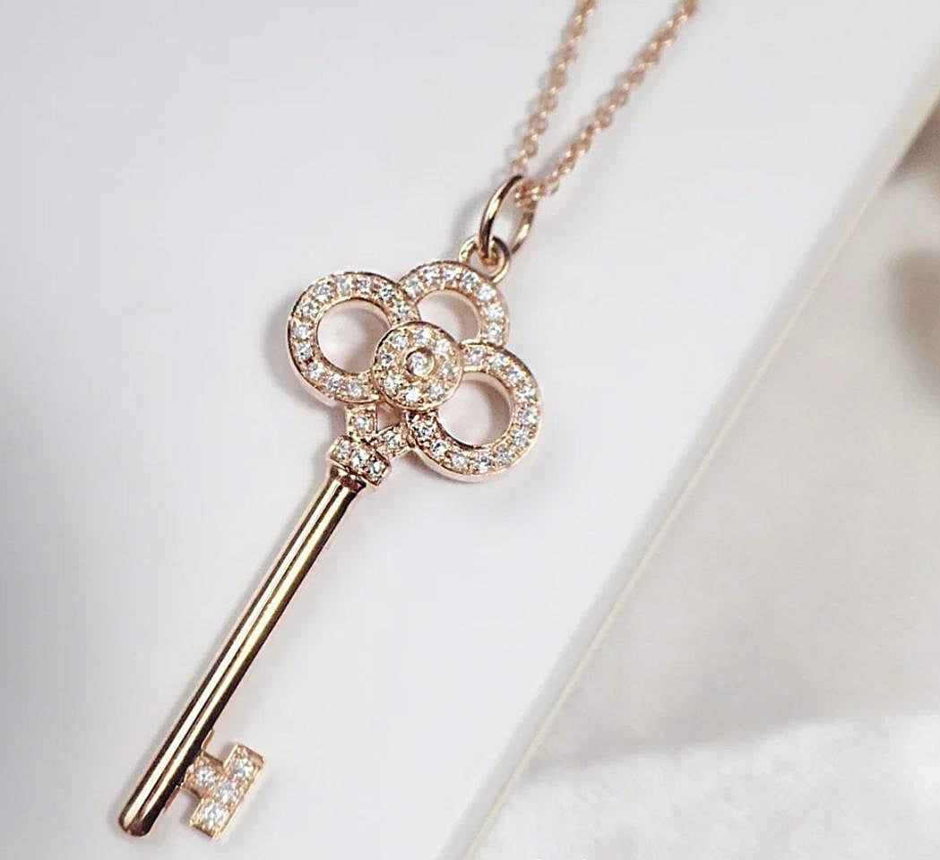 Collier CLÉA en acier inoxydable
